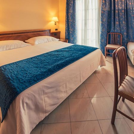 מרגוצו Hotel Bettina מראה חיצוני תמונה