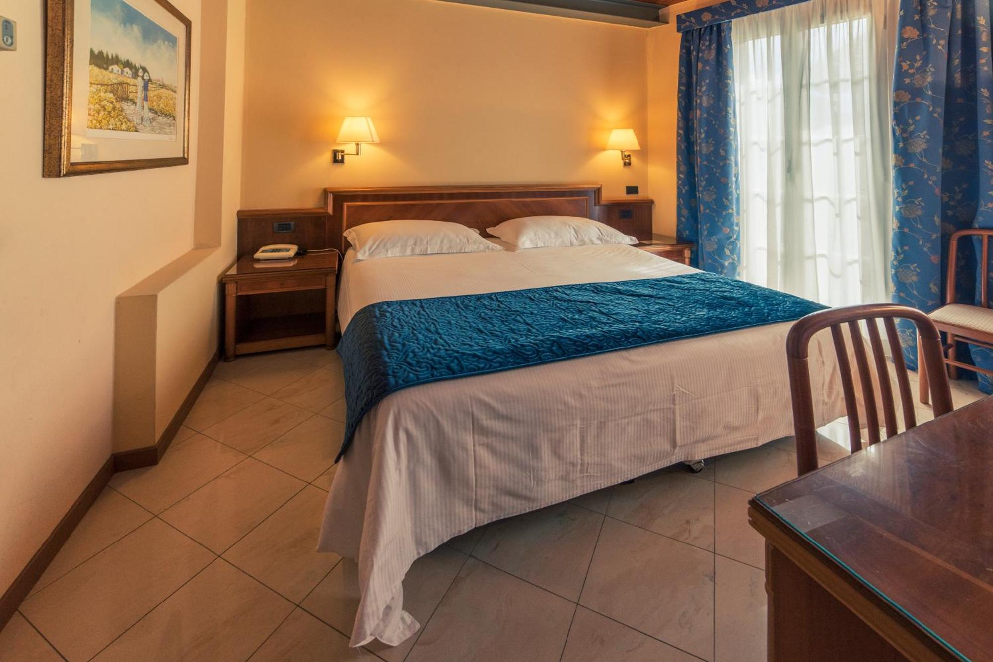 מרגוצו Hotel Bettina מראה חיצוני תמונה