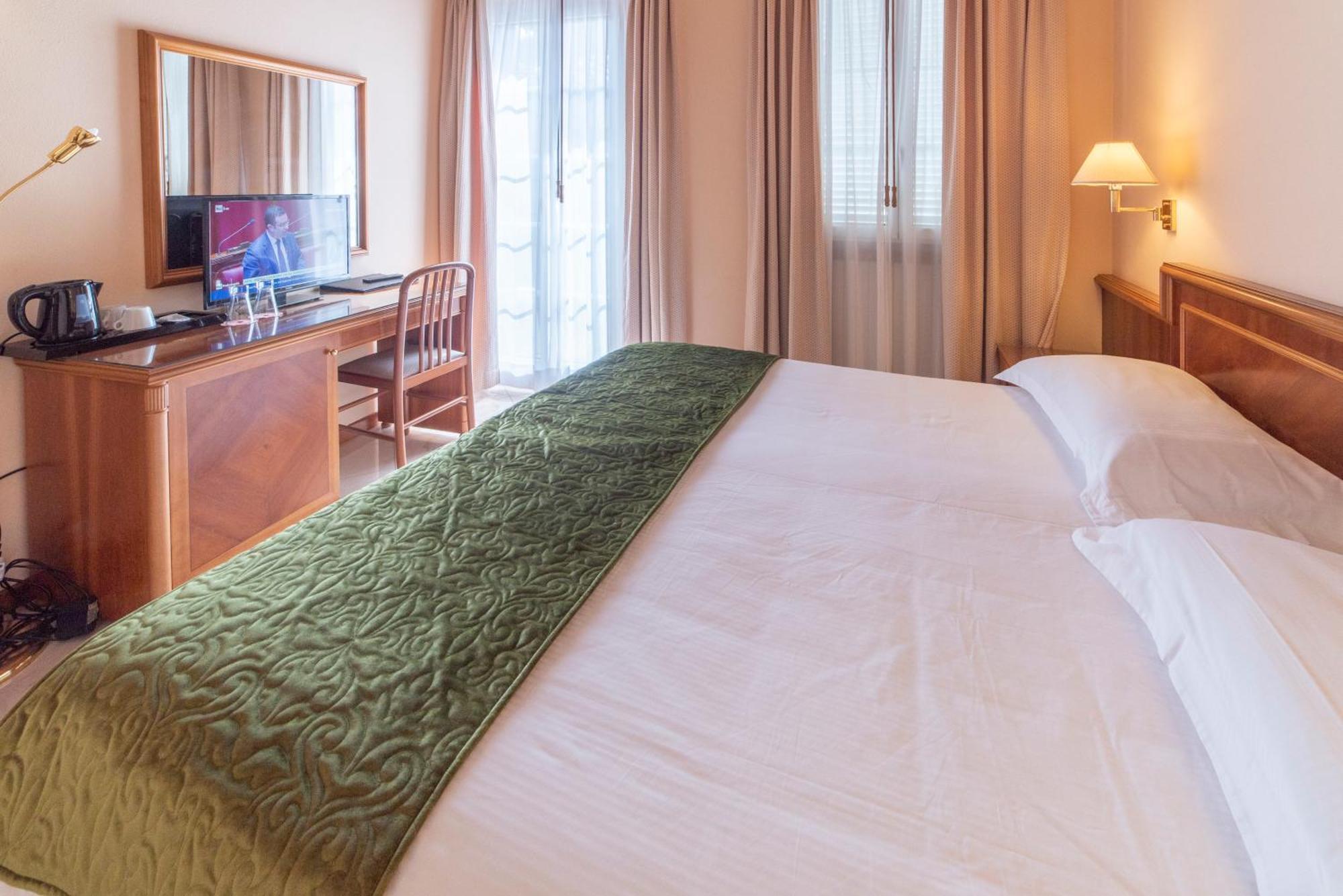 מרגוצו Hotel Bettina מראה חיצוני תמונה