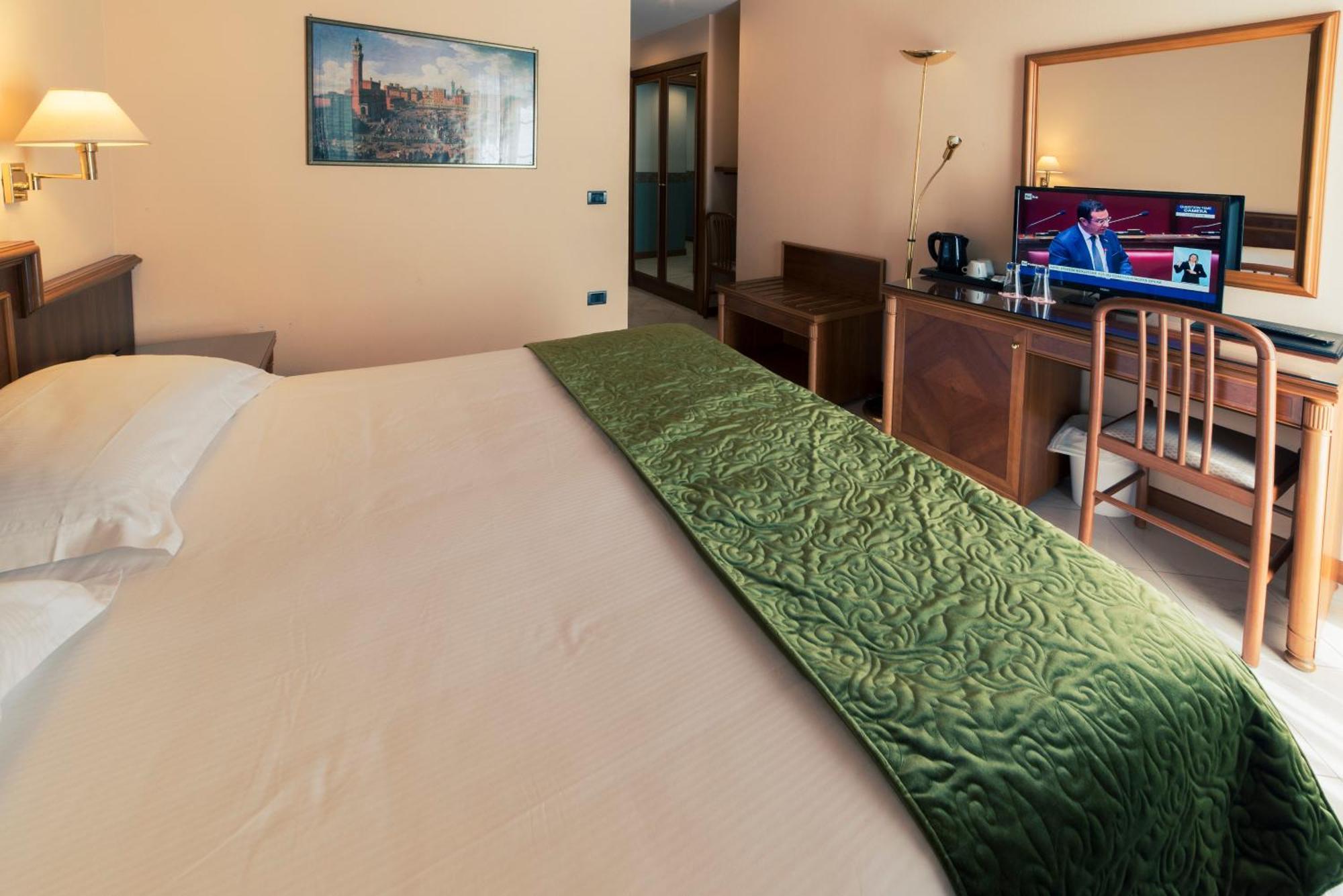 מרגוצו Hotel Bettina מראה חיצוני תמונה