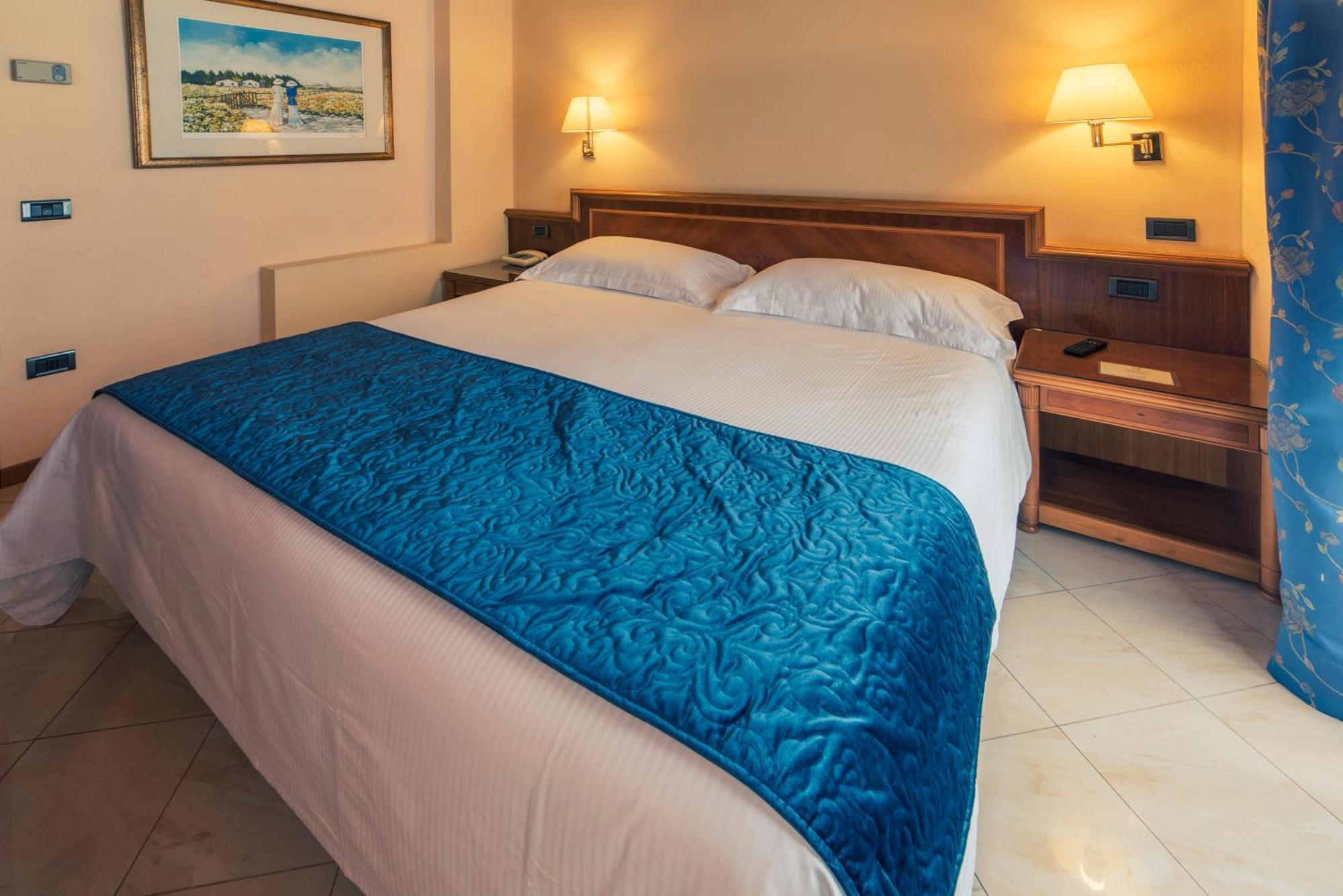 מרגוצו Hotel Bettina מראה חיצוני תמונה
